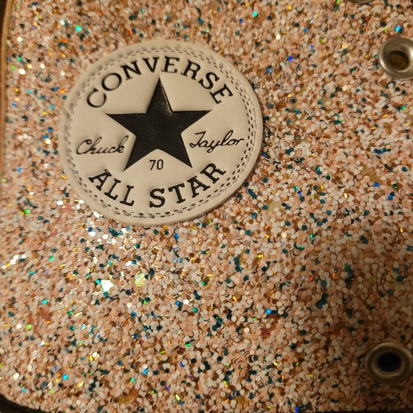 Converse High Top with Glitter Finish - Picture 2 of 4